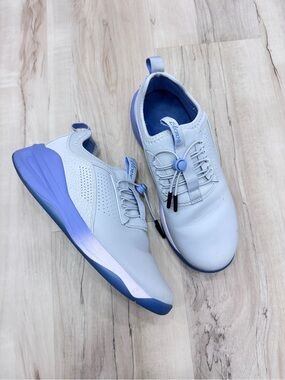 Clove Classic Core Grey Matter Gray White Comfort Work Sneakers Shoes Sz 9 M 7.5